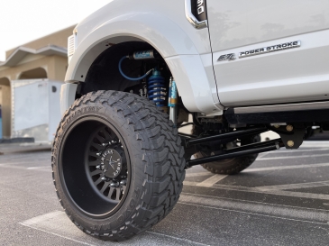 2017+ Ford F-450/550 8" Suspension Lift